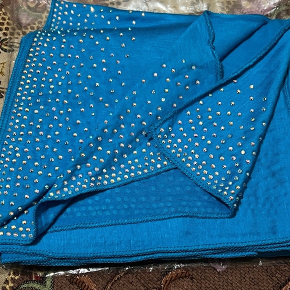 Hijab Jersey Made in Dubai UAE Blue with sparkly Design - Picture 5 of 7